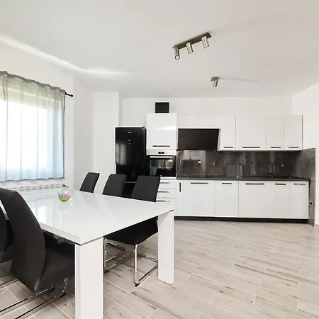 Sunset Apartment